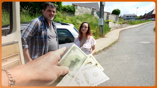 MikeBigDick: огромный хуй заполняет ее уже беременную пизду