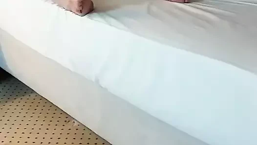 Meine Stute macht es sich selbst.