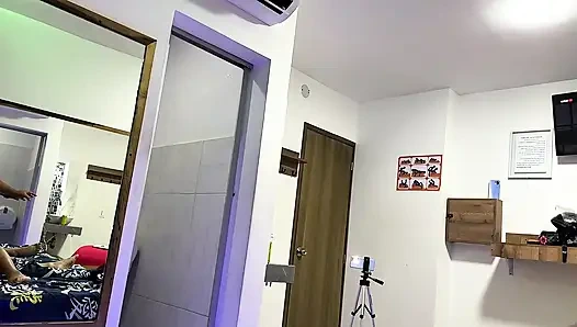 LATINA SLUT WITH BIG ASS GIVES ME HER BUTTOCKS BEFORE HER HUSBAND ARRIVES