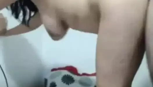 Arkadaşımın karısını yatak odasında sikeyim