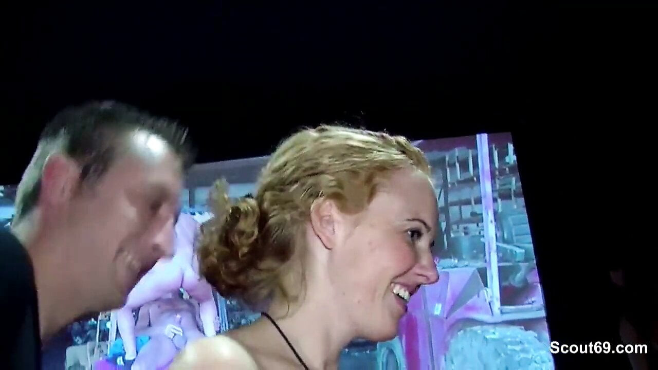 Alman yaşlı ve genç çiftler sikme içinde swinger kulüp