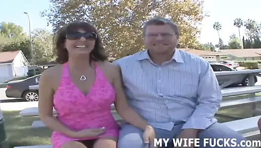 Onun büyük horozunu sürmeme izin verdiğin için teşekkür ederim tatlım