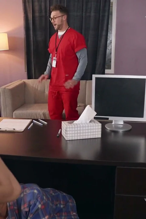 Intensivmen - hemşire Michael Jackman uzun bir günden bıkmış ama yine de biraz göt sikecek
