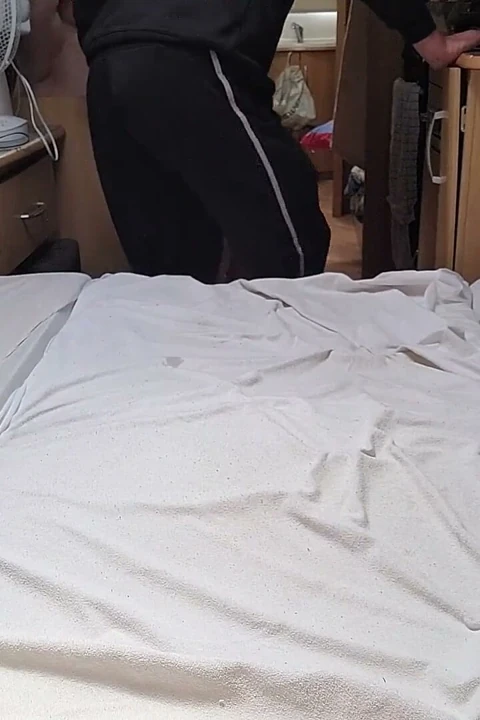Ssbbw karavan yatağını kırıyor bölüm 2