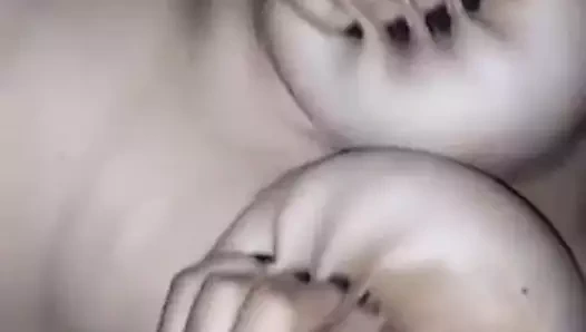 Covering ona büyük göğüsler ile boşalmak