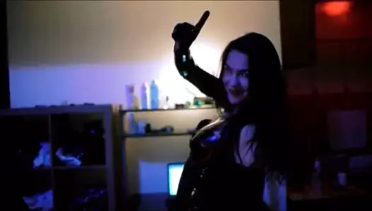 Anouk - M fetish videografie