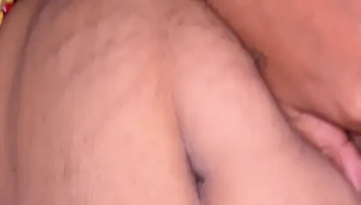 Ateşli Telugu desi evli kadın ve kocası