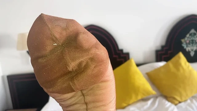 Vgq1 beyaz kuşaklı teyze Sandra, rht çoraplar ve elbisesi