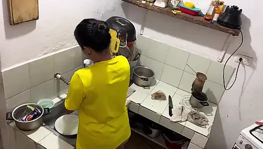 Gerçek video, arkadaşımın erkek arkadaşını mastürbasyon yapıyorum