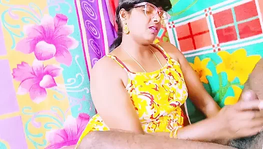 Üvey kız üvey babasını sansürsüz sikiyor. Telugu edepsizce konuşuyor.