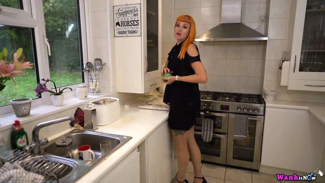 Auburn fox - mutfak mastürbasyonu - 4k (2160p)