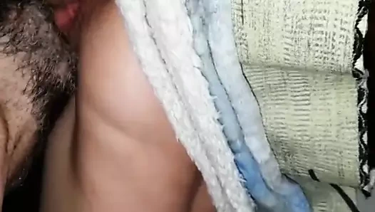 Delicios yalamak için derin bir darbe