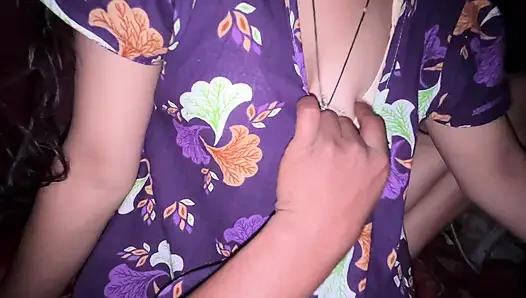 Üvey kız kardeşim ilk kez onu götten sikmemi istiyor.