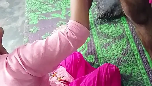 Bugün üvey anne evde yokken sert göt domaltılarak sikiliyor Hintçe ses