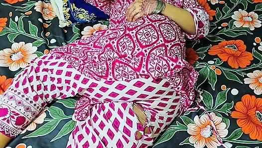 Üvey oğul sert üvey annesini sikiyor- net Hintçe ses