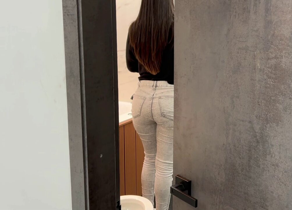 Esmer üvey kardeşim büyük bir kıçıyla kayıt yapıyor