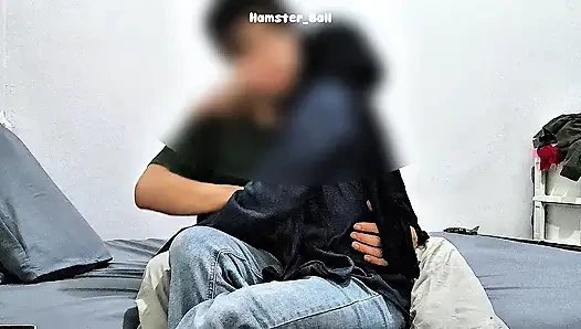 Amateur! A Malay Virgin Masturbates in a Hotel, She's My Student