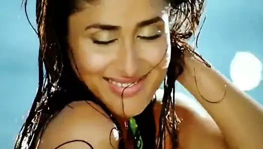 bikinili kareena