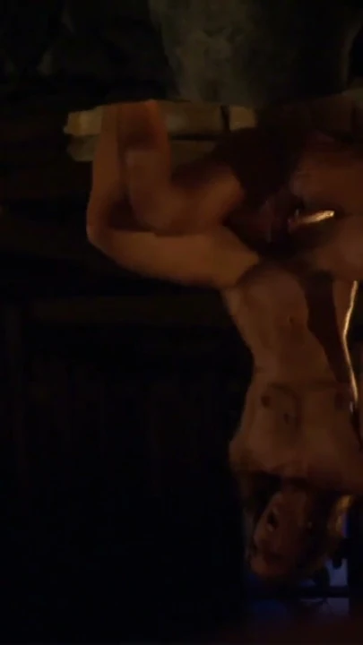 Sıcak sperma tatlı olarak! Azgın MILF daha fazlasını istiyor! | Clip 2