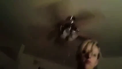 Güzel sulu fışkırtma sesleri