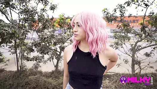 Sasha bir parti eğlencesi, Perulu ateşli meydan okumalarla tanışıyor