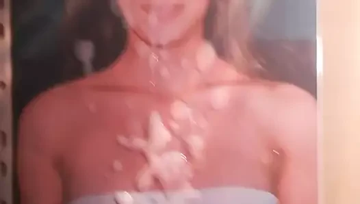 Cumtribute Hailee Steinfeld