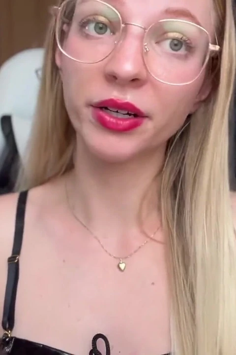 Asmr rol yapma uygunsuz ve kaba muamele