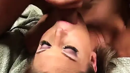 File çoraplı seksi hatun sert anal seks yapıyor