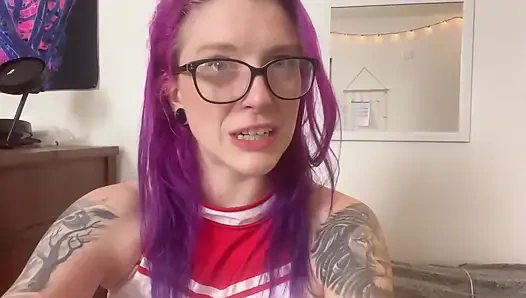 Amigo kız pozisyon için osuruyor