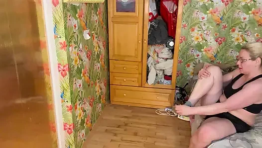 Şortlu evde egzersiz