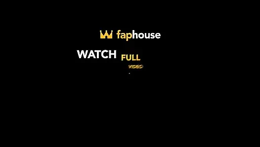 Üvey annenin daha büyük göğüsler yapmak için yoga dersleri