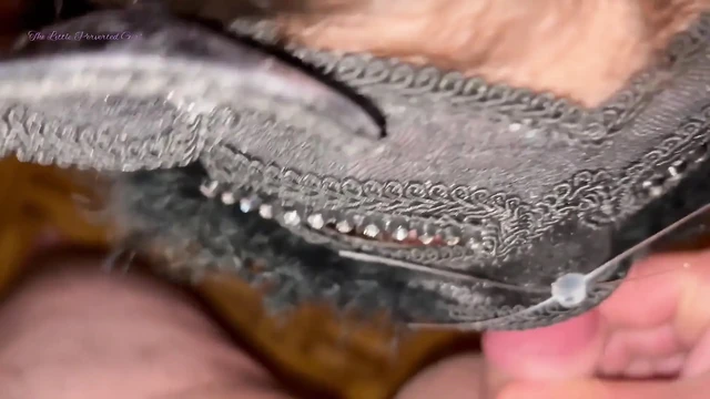 Küçük sperm sevgilisi ağzına alıyor