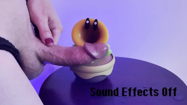 Ateşli yapıştırıcı oyuncak figürü dölle kaplıyor