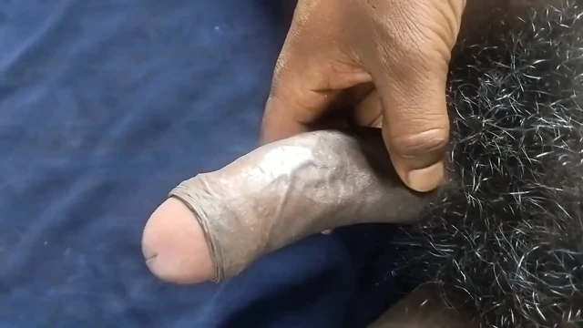Adam Yarağın Etrafındaki Çalı Kıllarına Boşalıyor, Pembe Kafa, Siyah Yarak, Seksi Hotdesi