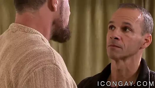 Olgun gays rodney steele ve max sargent desirely sikme