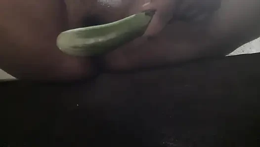 Hintli çiş pornosu