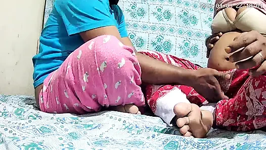 Hintli öğretmen ve öğrenci sınıfta seks yapıyor 28765