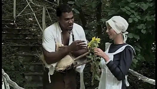 Hizmetçi domaltarak zenci adamdan götüne alıyor