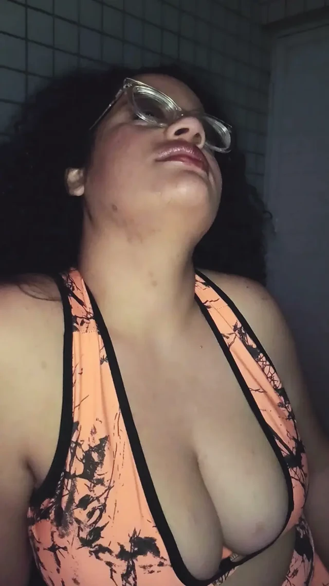 Cuckold Aşağılama Fantezisi Üvey Kız Kardeş Paylaşımı Yetişkin Rol Yapma