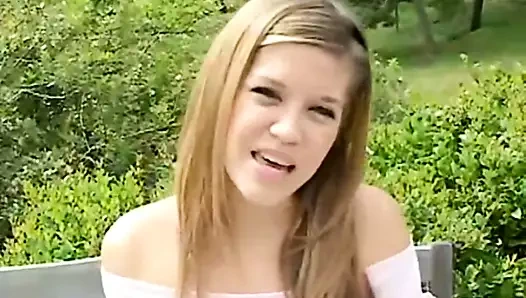 teen sürtük mastürbasyon açık havada kaldırma onu eteği