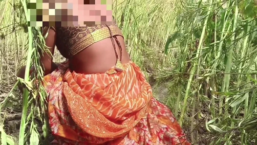 İşçi çiftliğin sahibesini tarlada bıraktı, Bengalli koca karısını ormanda bırakıyor, sonra kayınbiraderi bir video çekti ve viral yaptı.