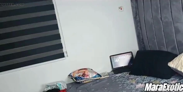 Azgın evli kadın yarak emiyor ve 69