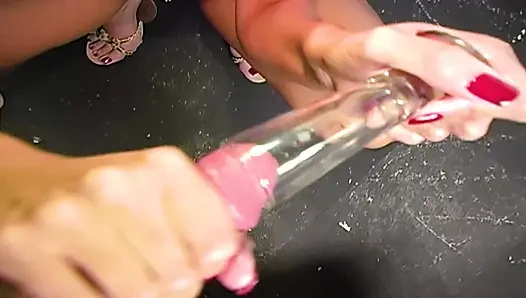 Manojob klasik Adrianna Deville