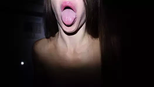 Seksi kız sikikleri her gün gibi mad içinde ev video 4k