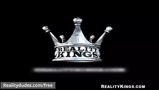 Çocuksu çekicilik - fragman önizlemesi - gerçeklik dudes