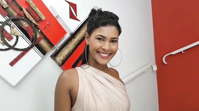 En iyi 3 model Marcela, Stefany ve Hindistan tarafından aşırı tabu öpüyor