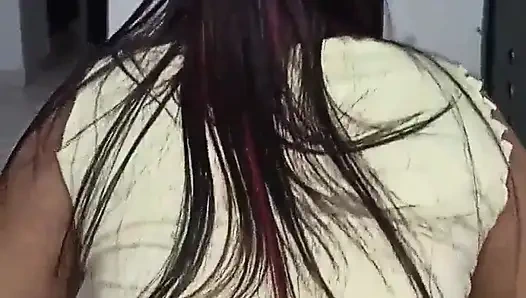 Karımın ateşli ve sulu amını sikiyorum 18 yaşındaki esmer genç kadın süper ateşli