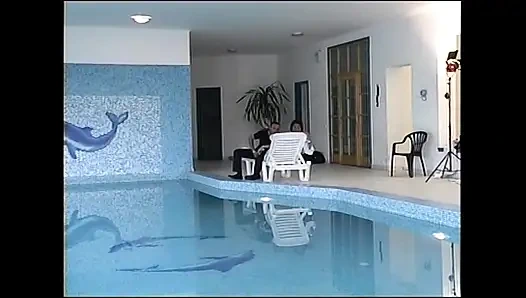 Klasik amatör filmde solemn göt sikişi