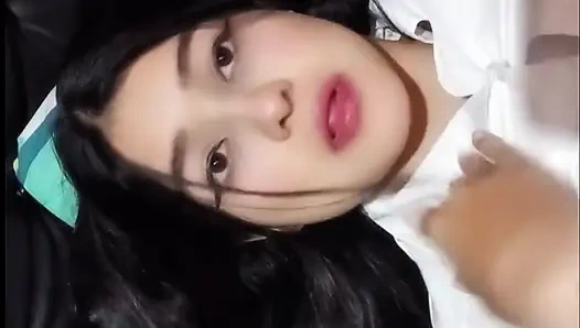 Üvey erkek kardeşimin büyük memeli ve azgın kız arkadaşını sikiyorum