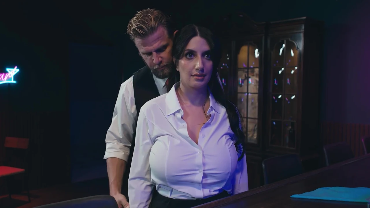Frozen In Time – Sarah Arabic Unrated Bar Encounter